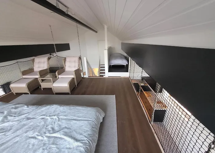 Beautiful With Seaview And Sunny *